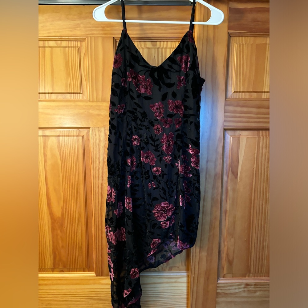 Lulus Mid Dress with Velvet Decals